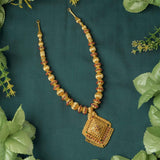 Traditional Short Necklace